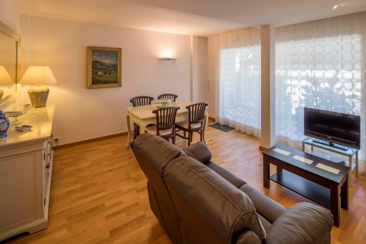 Apartmán Atico Con Gran Terraza En El Corazon De Girona 0*,  Španělsko